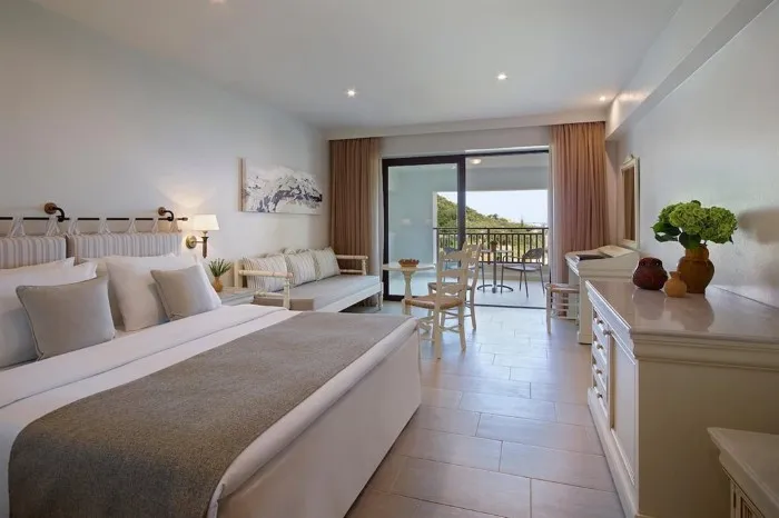 Creta Maris Resort, Hersonisos, Grčka — Family Room Connecting/Renovated
