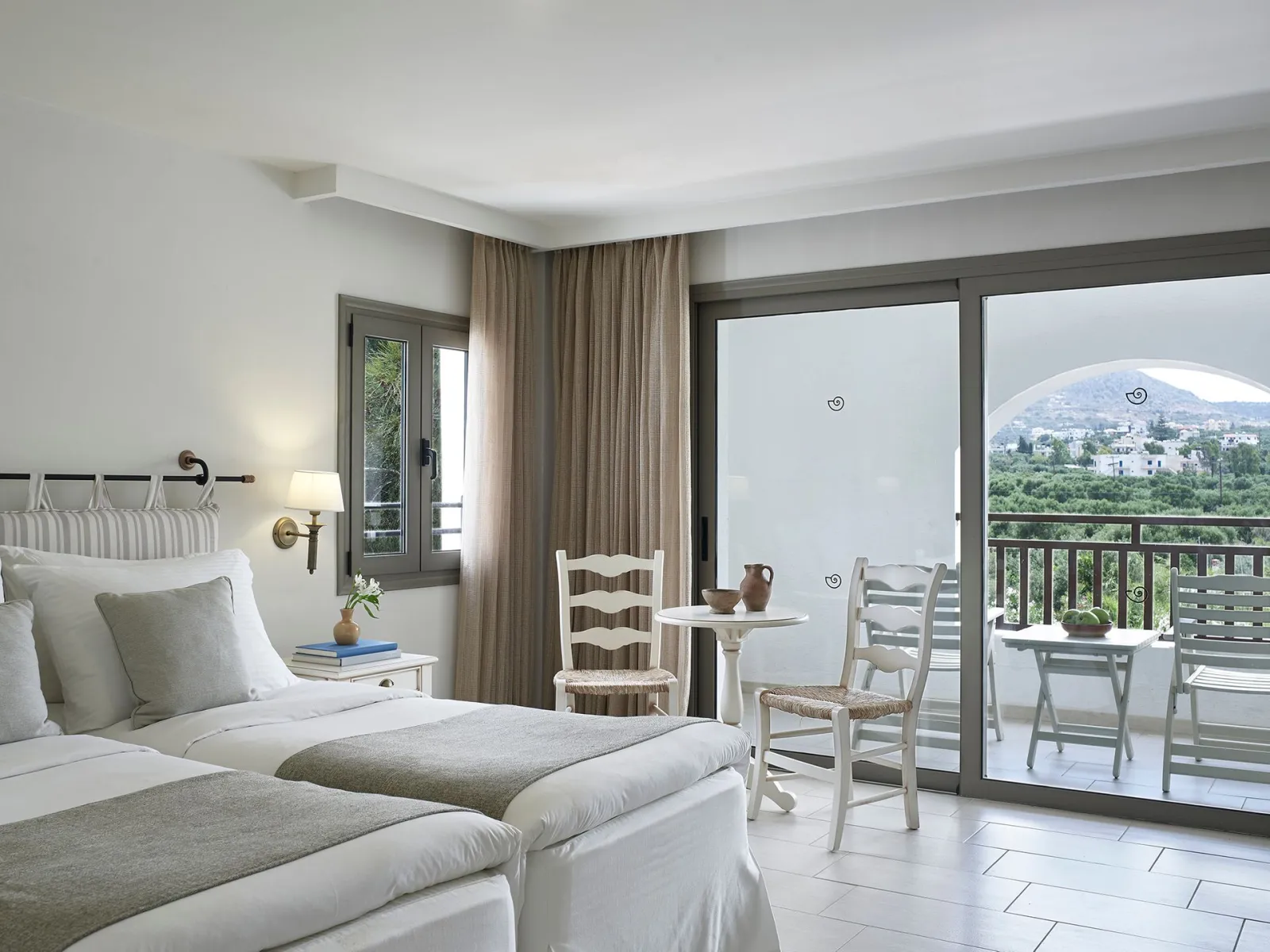 Creta Maris Resort, Hersonisos, Grčka — Garden/Mountain View Room (To be renovated for 2027)