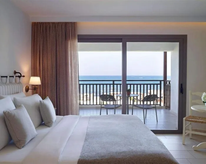 Creta Maris Resort, Hersonisos, Grčka — Room  Deluxe Exclusive Adult Only Sea Front