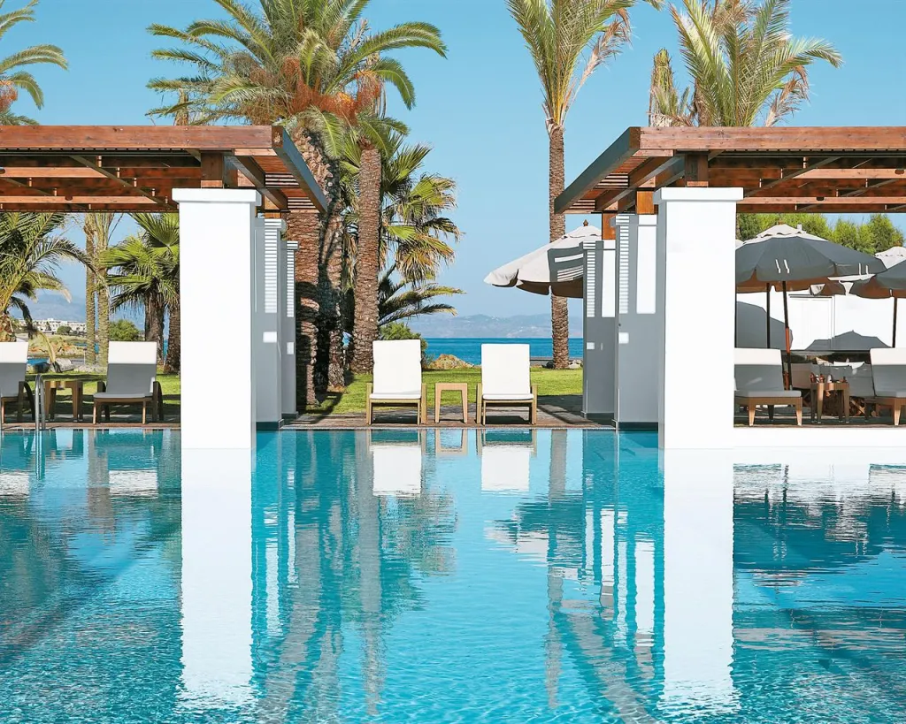 Amirandes a Grecotel Resort to Live, Guves, Grčka — bazen