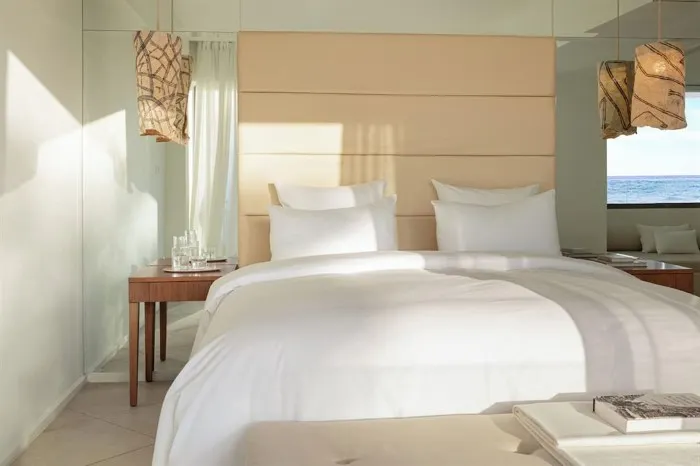 Amirandes a Grecotel Resort to Live, Guves, Grčka — Room Luxury Sea View