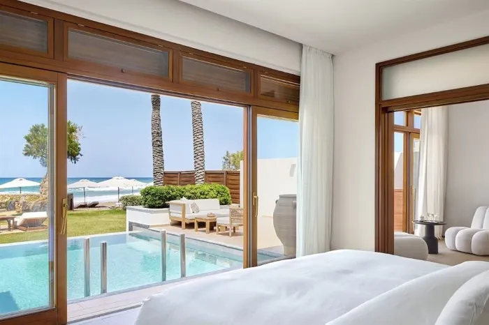 Amirandes a Grecotel Resort to Live, Guves, Grčka — Villa Private Pool Junior Water Front