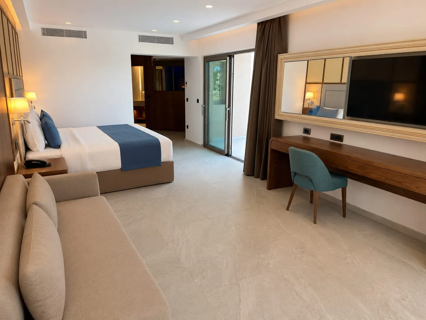 Nana Royal Premium Resort & Spa, Hersonisos, Grčka — Luxury Suite Open plan - Garden View Sharing Pool