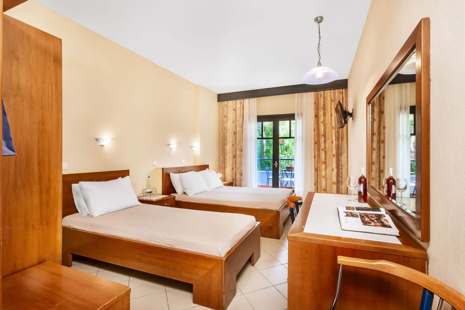 Atrium Hotel, Pefkohori, Grčka — Classic Room
