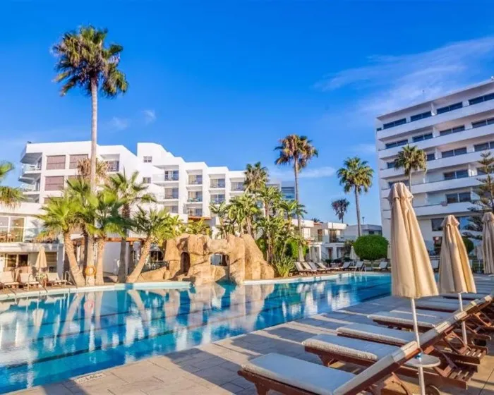 Adams Beach Hotel, Aja Napa, Kipar — plaža