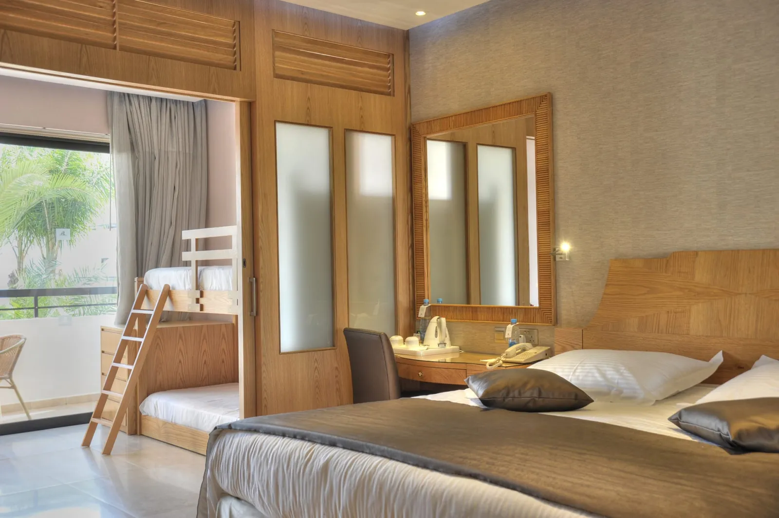 Adams Beach Hotel, Aja Napa, Kipar — Junior Seaview Suite