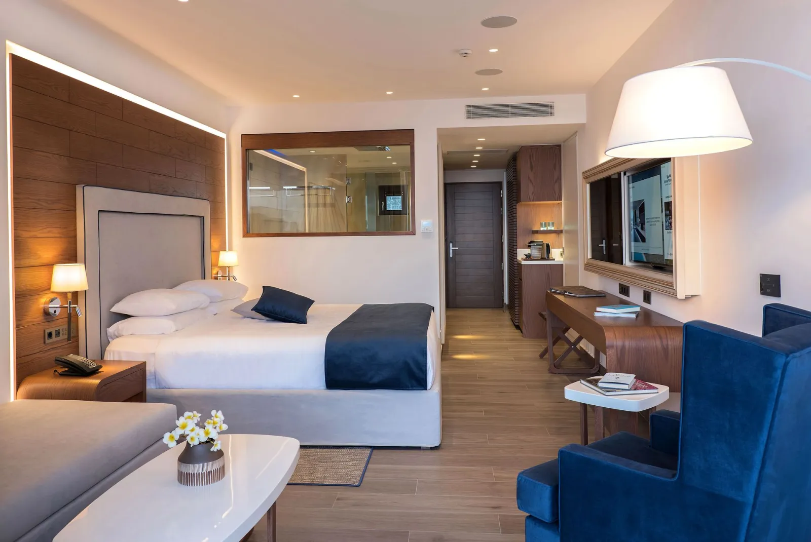 Nana Princess Suites Villas & Spa, Kutulufari, Grčka — Deluxe Junior Suite Poolfront with Sea View and Private Pool