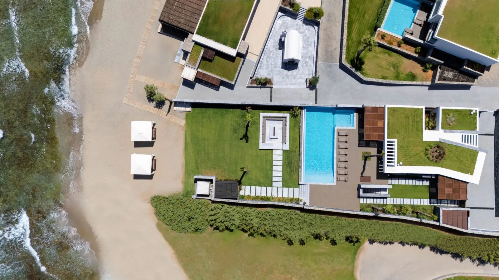 Nana Princess Suites Villas & Spa, Kutulufari, Grčka — Infinity Wellness Seafront Villa 3 Bedrooms on 2 Floors with Private Pool Sweet Sauna Wellness room Gym Outdoor Whirlpool & Sauna