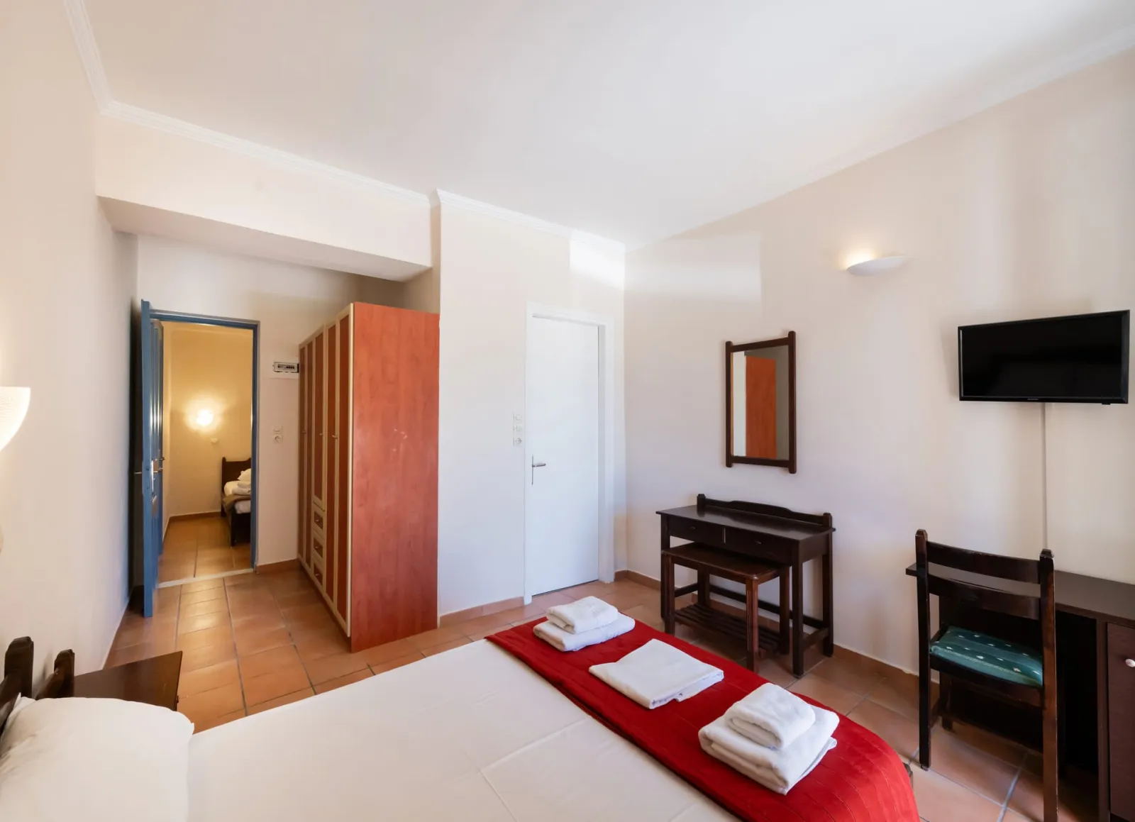 Ionion Hotel, Nikiana, Grčka — Family Room 2 Bedroom