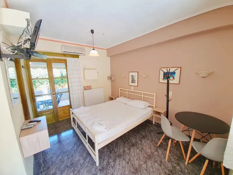 Alexaria Holidays Apartments Lefkada, Frini – Agios Ioannis, Grčka — ECONOMY DOUBLE ROOM WITH  GARDEN VIEW
