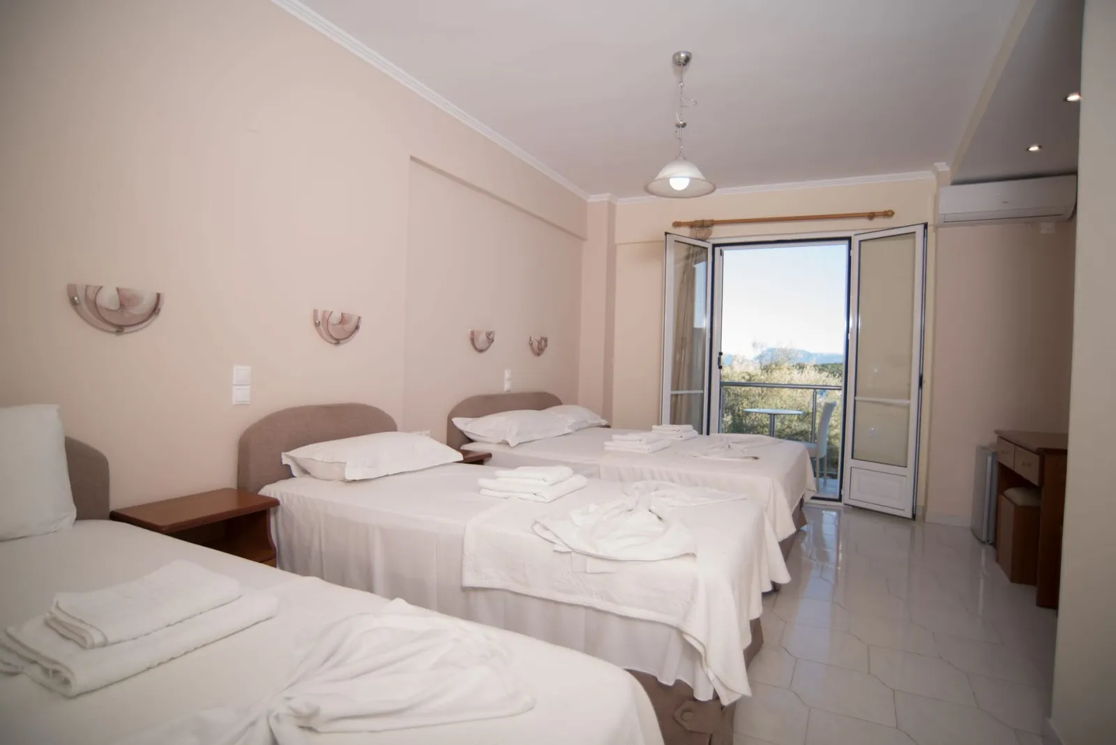 Oasis Hotel Lefkada, Nidri, Grčka — Triple Room Sea View Extra Bed