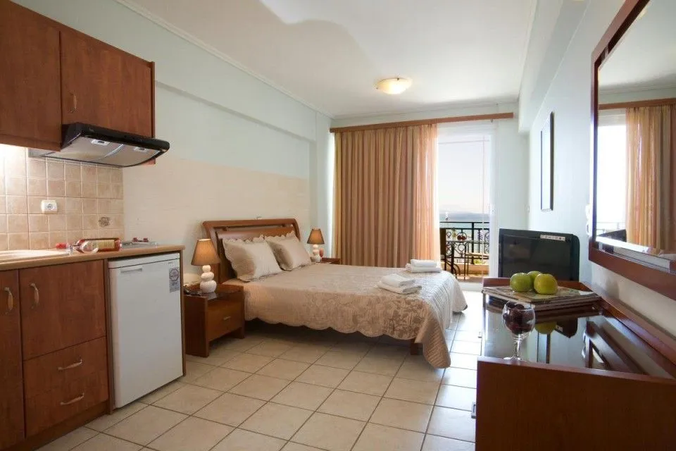 Grand Nefeli Hotel Lefkada, Vasiliki, Grčka — Junior Suite