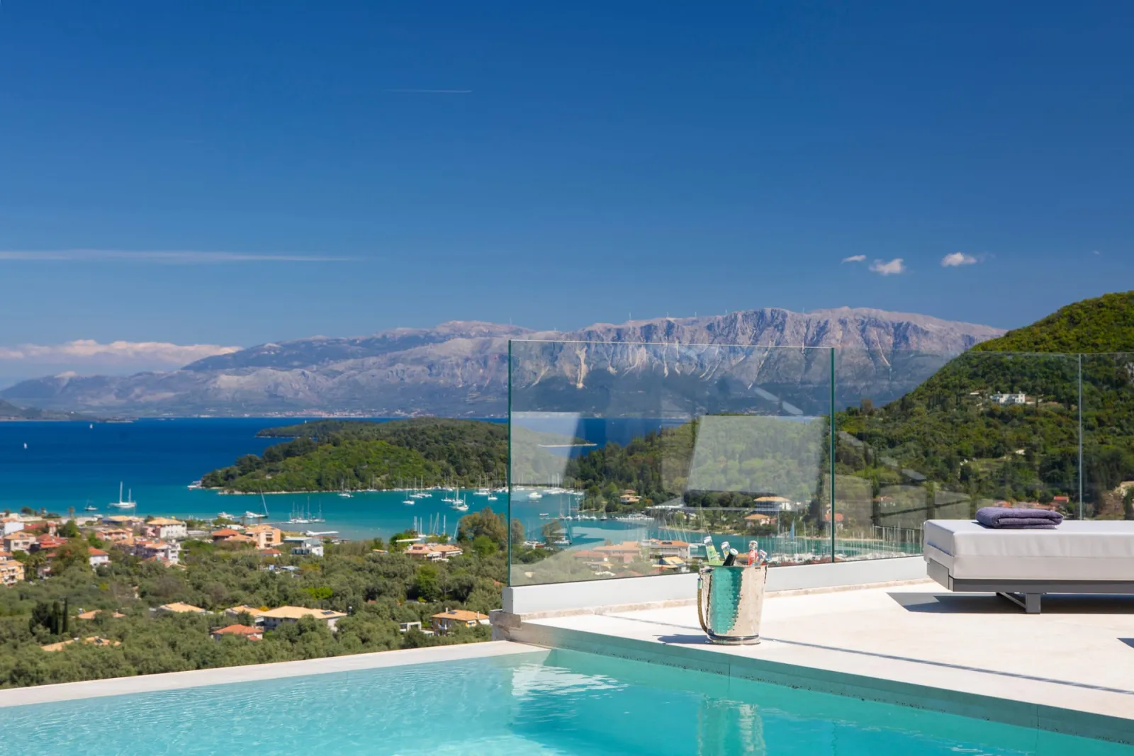 Pothos | Afroditi Villas Collection, Nidri, Grčka — Pothos Executive Suite with Private Pool