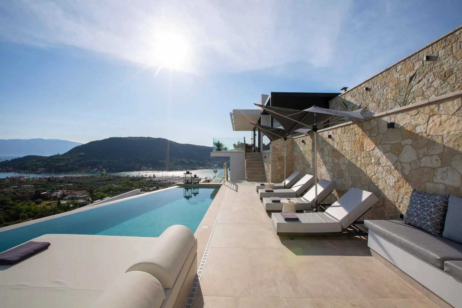 Pothos | Afroditi Villas Collection, Nidri, Grčka — Pothos Majestic Villa