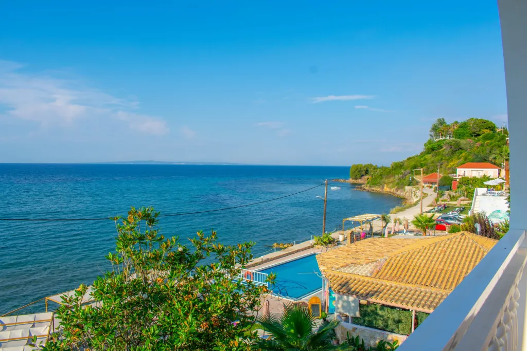 Agoulos Beach Hotel, Vasilikos, Grčka — plaža