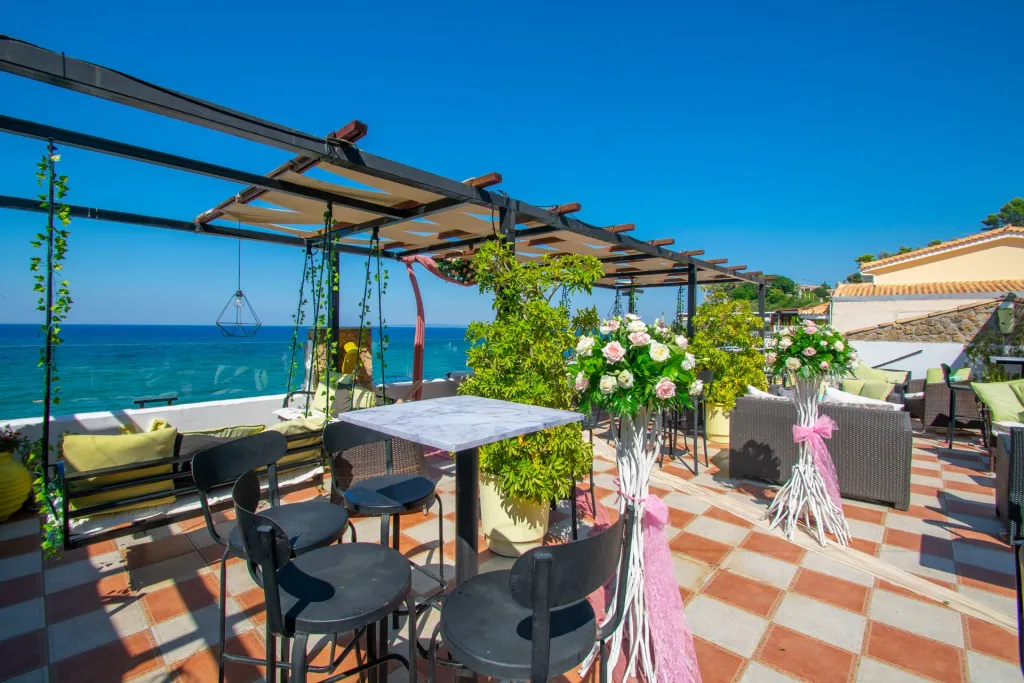 Agoulos Beach Hotel, Vasilikos, Grčka — plaža