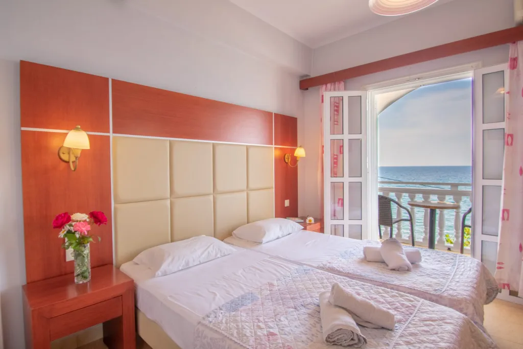 Agoulos Beach Hotel, Vasilikos, Grčka — plaža