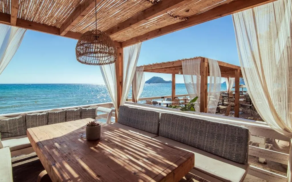 Porto Koukla Beach Hotel, Porto Koukla, Lithakia, Grčka — plaža