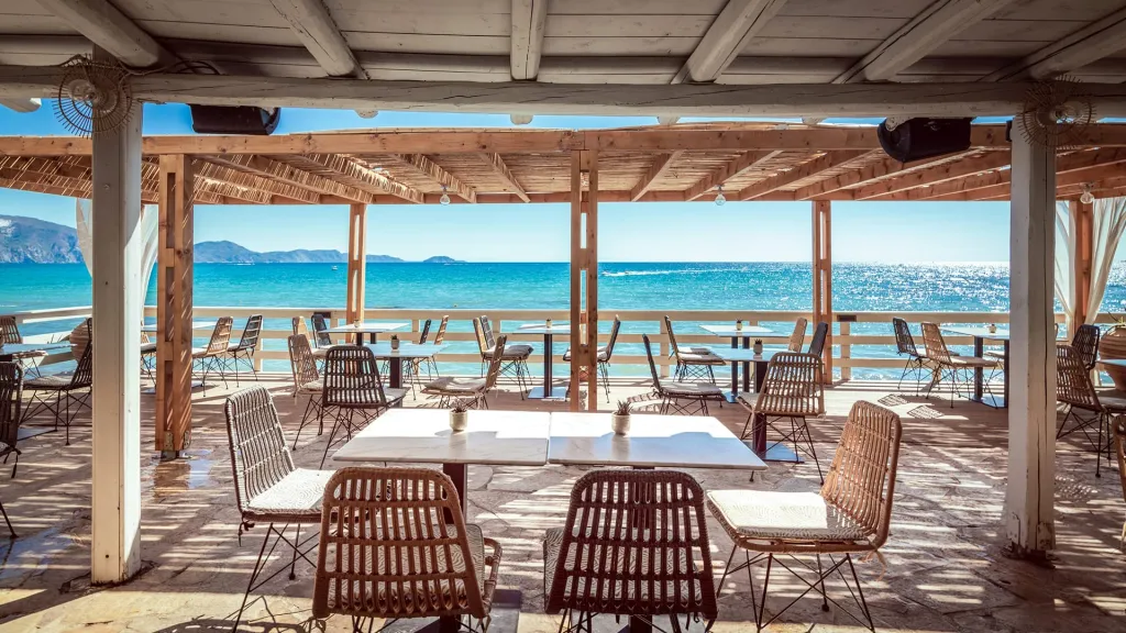 Porto Koukla Beach Hotel, Porto Koukla, Lithakia, Grčka — plaža