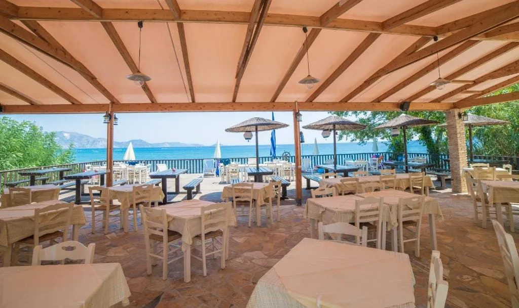 Porto Koukla Beach Hotel, Porto Koukla, Lithakia, Grčka — plaža