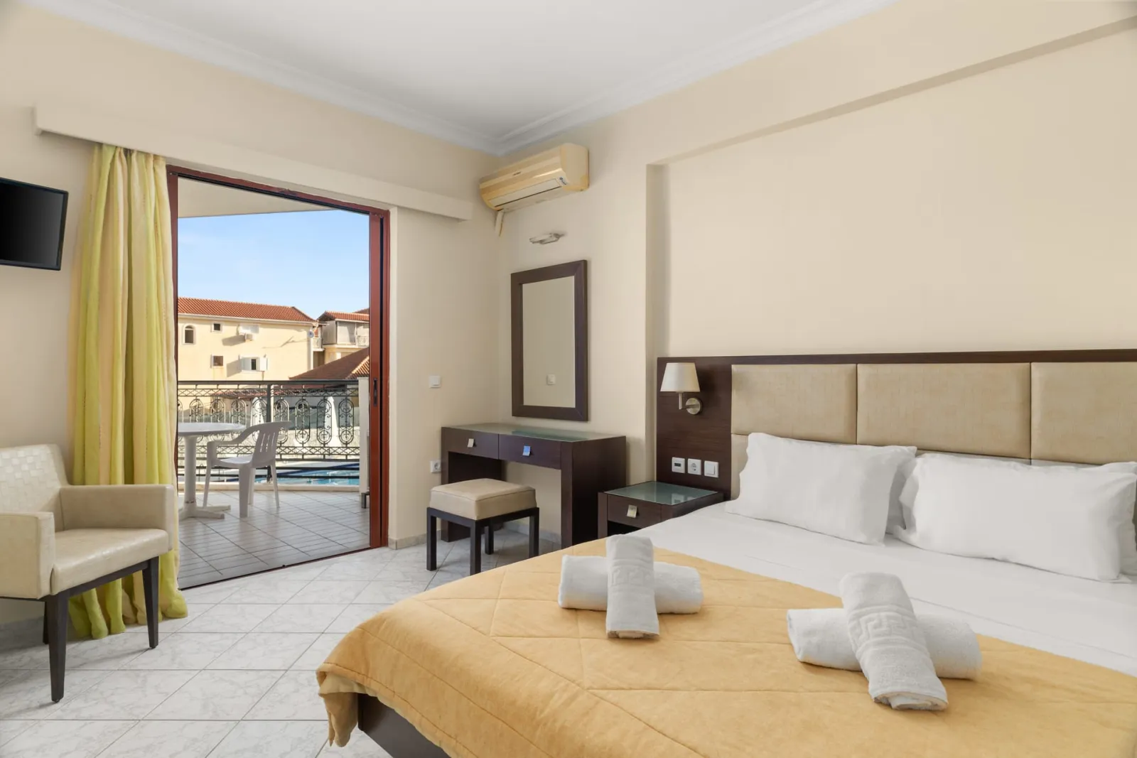 Eleana Hotel Zante by GHH, Argasi (Argassi), Grčka — Two Bedroom Apartment Pool View