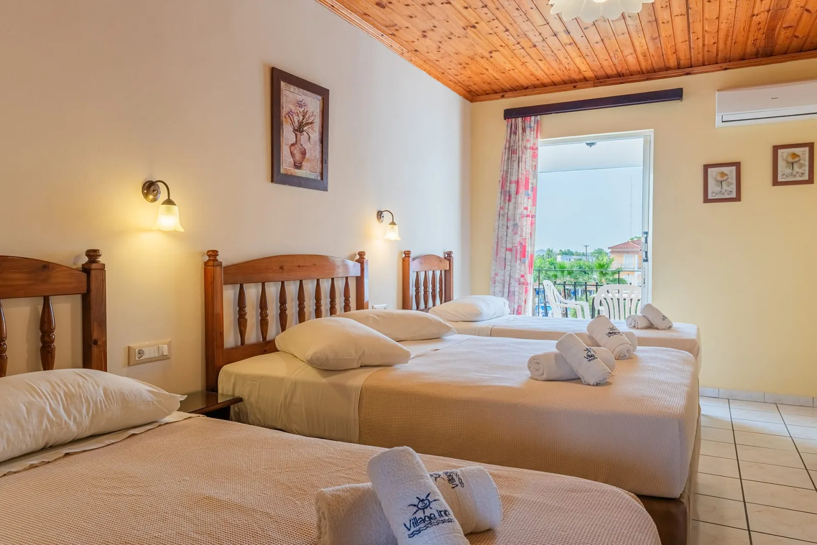 Village Inn Studios & Family Apartments, Agrilia, Grčka — Quadruple Studio