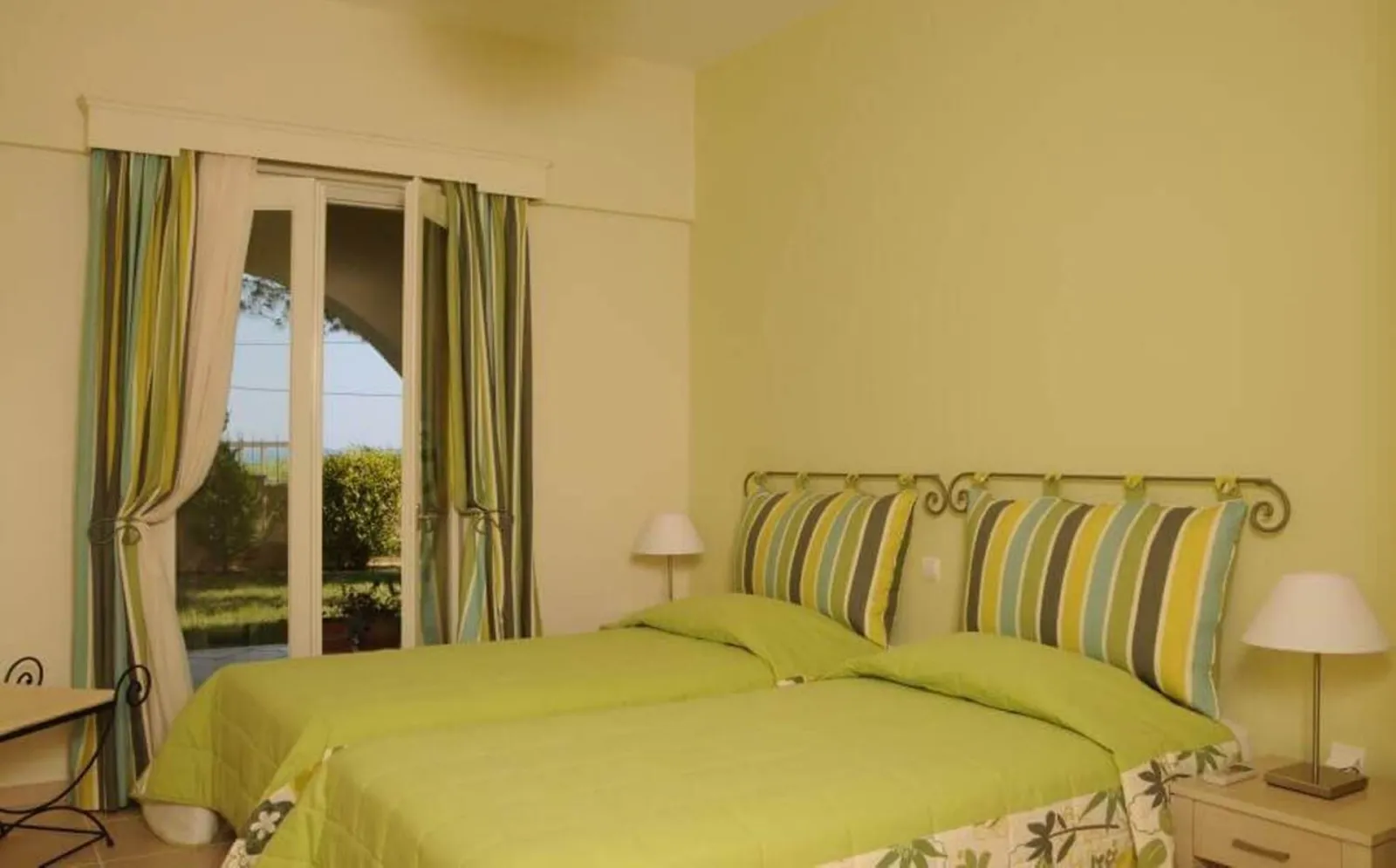 Astarte Villas, Vares, Grčka — Astarte Villas - Coco Palm Deluxe 2 Bedroom Apartment N3