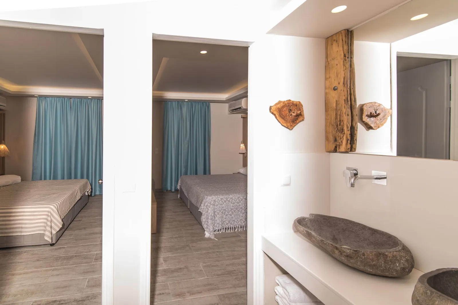Iniohos Hotel Zakynthos, Vasilikos, Grčka — Deluxe Suite Two Bedrooms Pool View