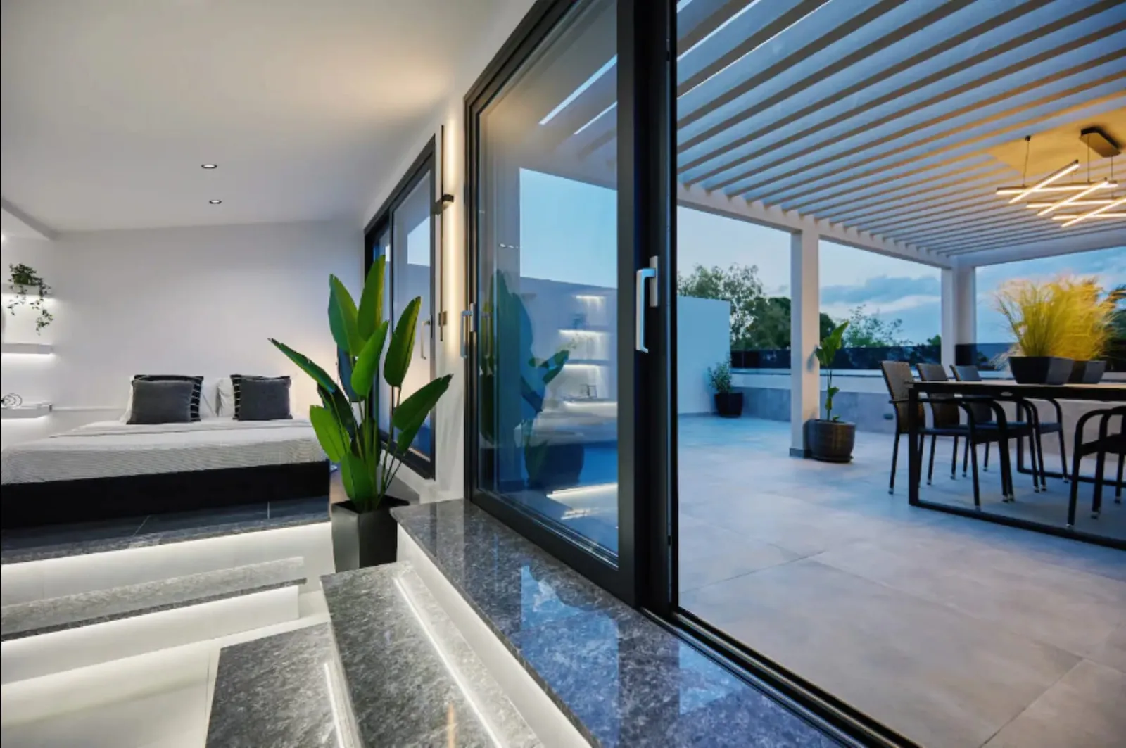 Iniohos Hotel Zakynthos, Vasilikos, Grčka — Sol King Suite