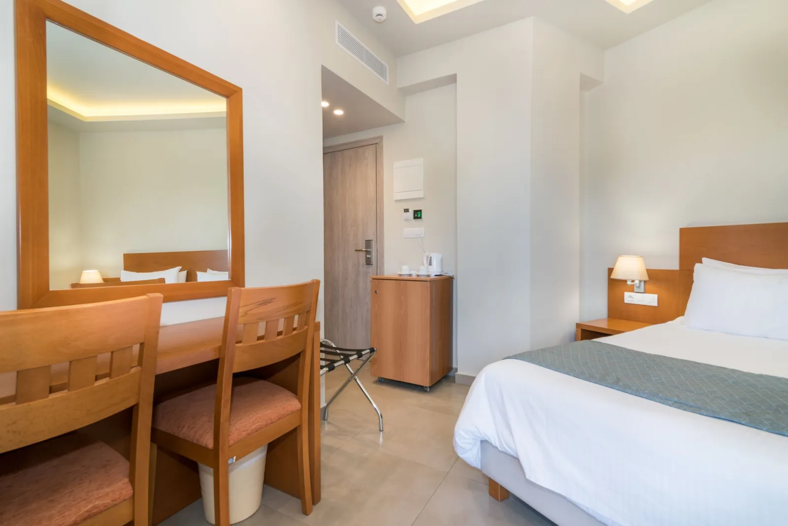 Palmyra Hotel Zakynthos, Vares, Grčka — Single Room
