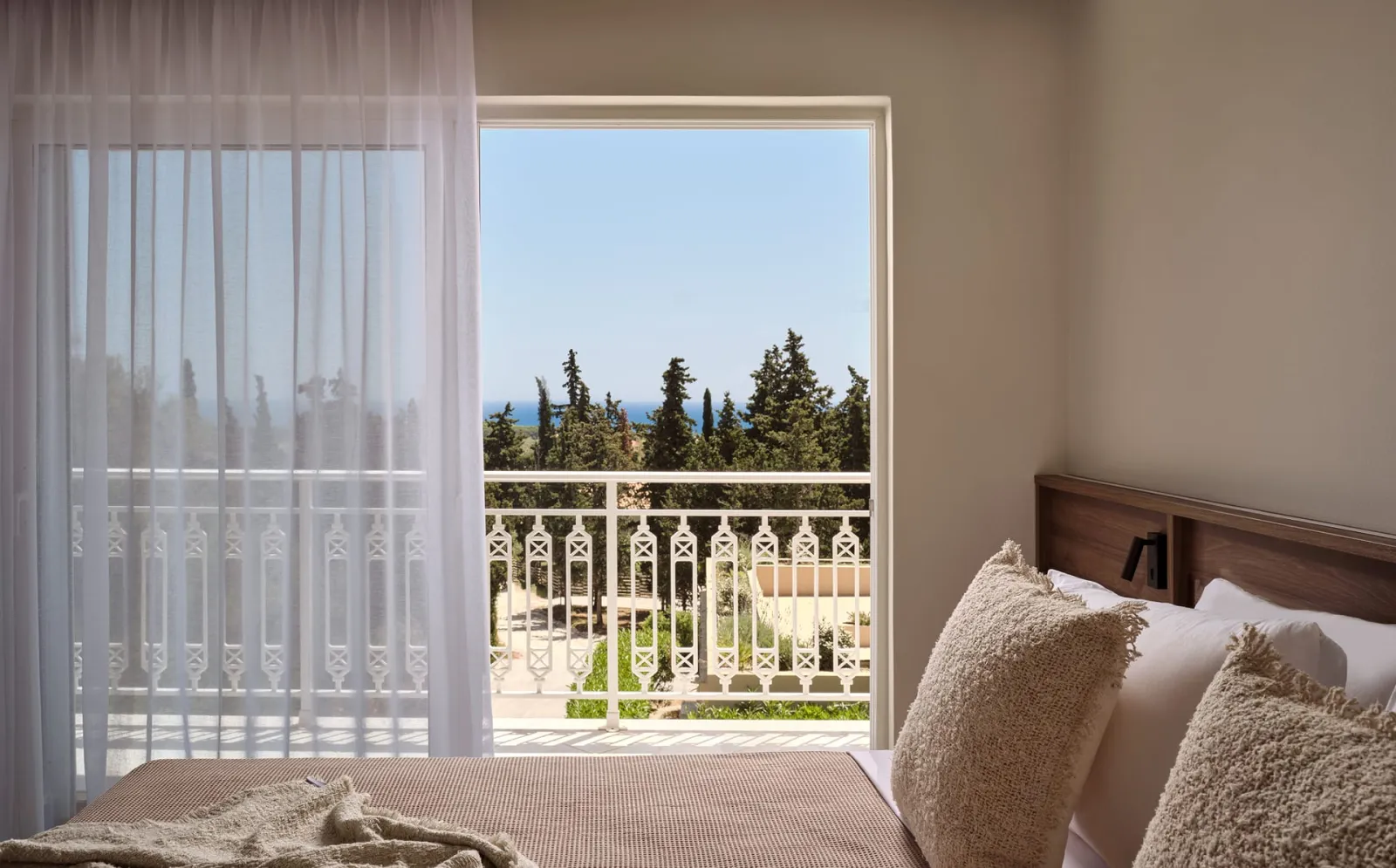 Gerakas Belvedere Hotel & Spa, Gerakas, Vasilikos, Grčka — Two-Bedroom Apartment with Side Sea View 40m²