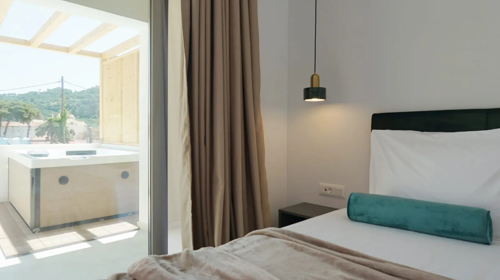 Diana Palace Hotel, Vares, Grčka — Junior Suite with Hot Tub