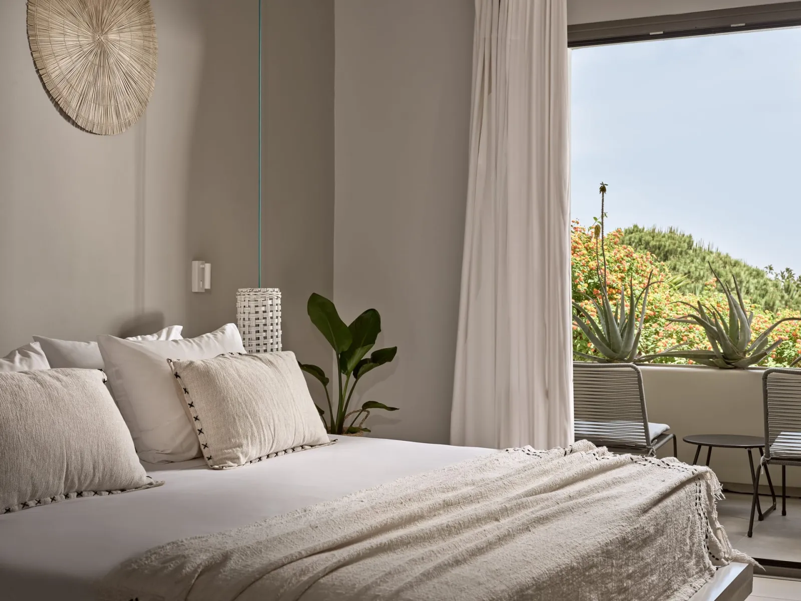 The Bay Hotel & Suites, Gerakas, Grčka — Senior Suite with Garden View