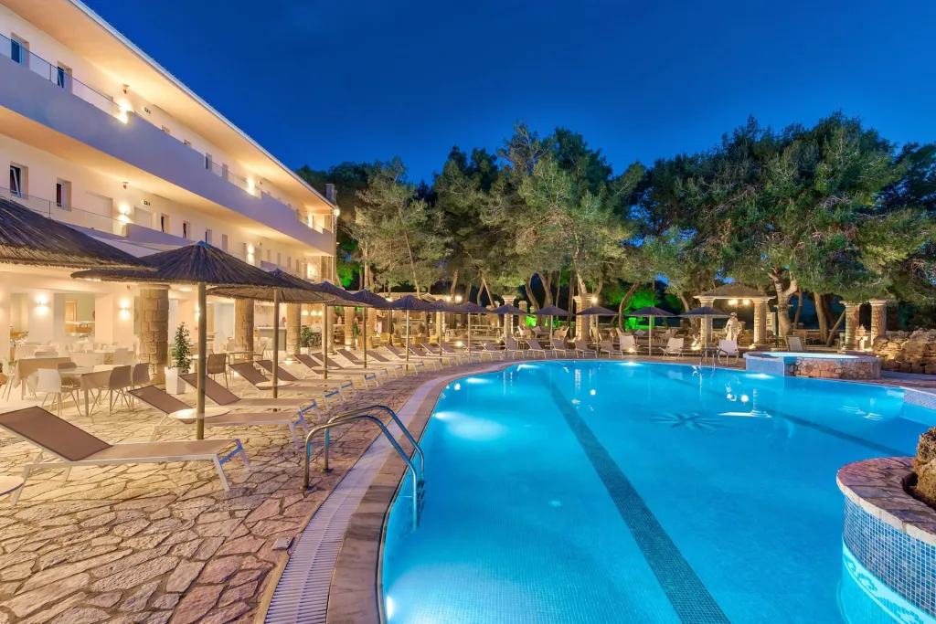 Vasilikos Beach Hotel, Vasilikos, Grčka — plaža