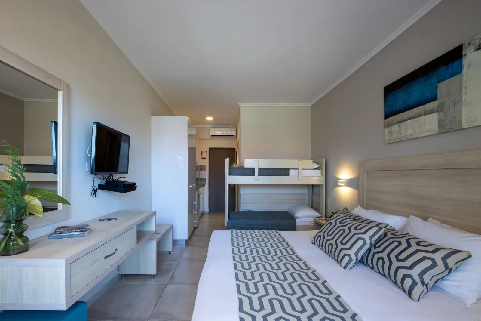 Marelen Hotel Zakynthos, Kalamaki, Grčka — Family Studio with bunk beds
