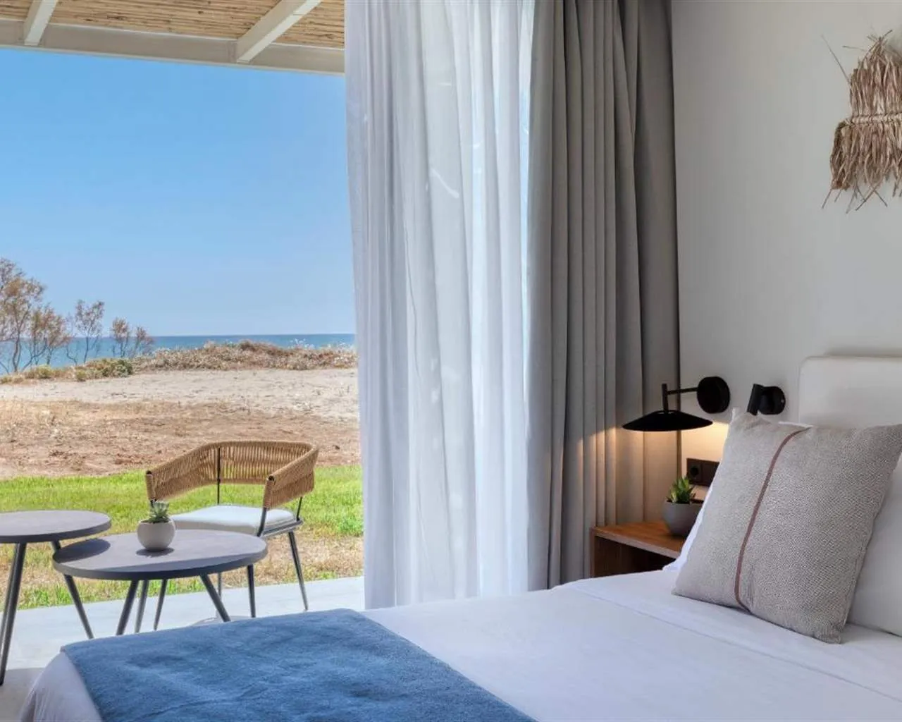 Domes Aulus Zante, Autograph Collection, Laganas / Kalamaki, Grčka — Suite 2 BedRoom Sapphire Lush /Cool Living Selection