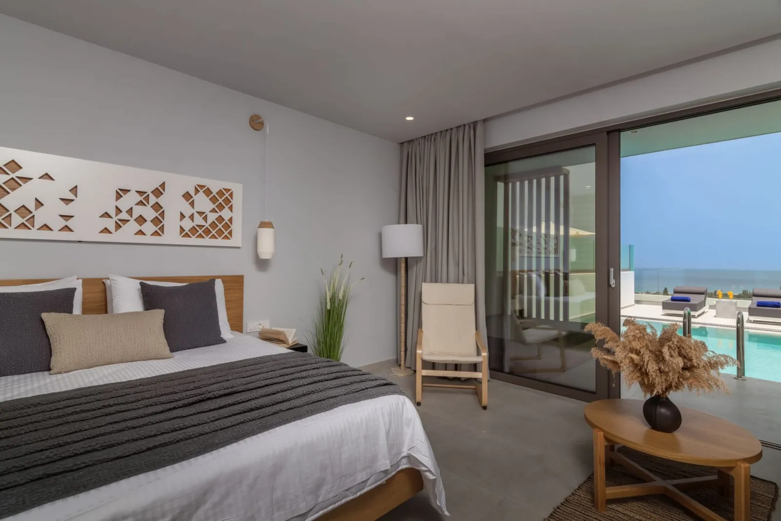 St. John Suites - Adults Only Zakynthos, Tsilivi, Grčka — Private Pool Suite with Side Sea View