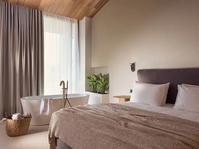 Contessina Suites & Spa Zakynthos, Tsilivi, Grčka — Upper Floor Junior Suite