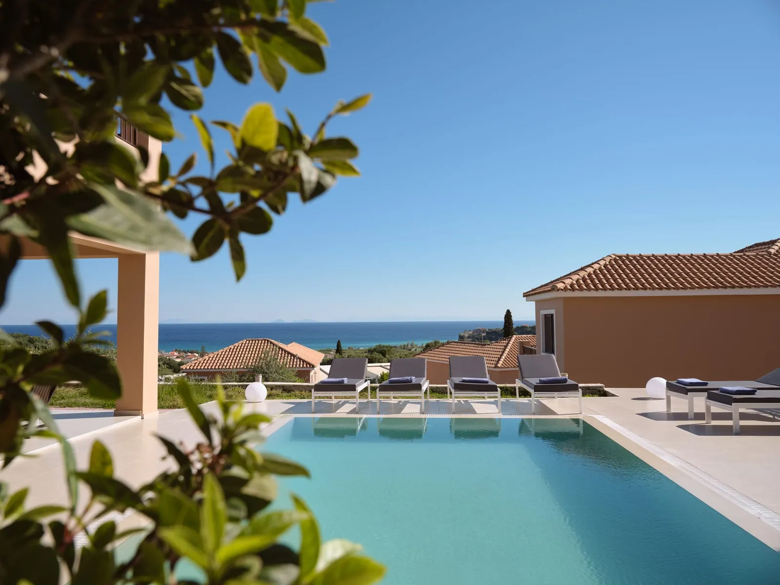 St. John Villas Zakynthos, Tsilivi, Grčka — Premium Two-Bedroom Villa with Heated Private Pool & Sea View