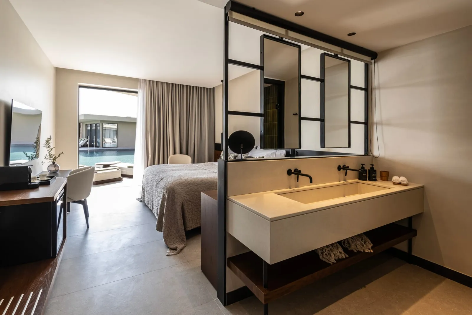 King Jason Zante – Designed for Adults, Planos, Grčka — Superior Suite Swim Up Partial  Sea View