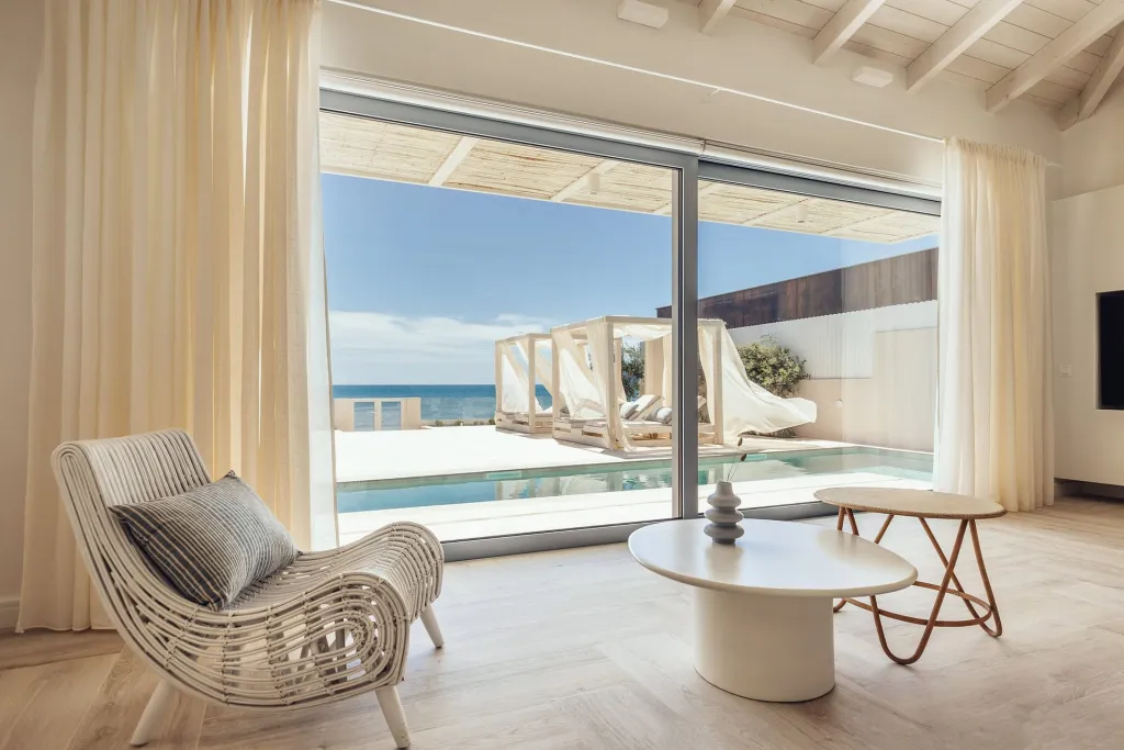 Salty Angel Sea Front Villa, Laganas, Grčka — fotografija 32