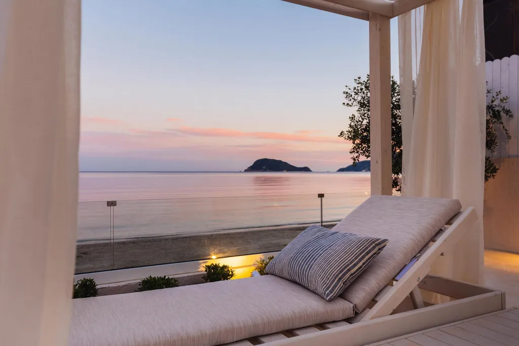 Salty Angel Sea Front Villa, Laganas, Grčka — fotografija 35