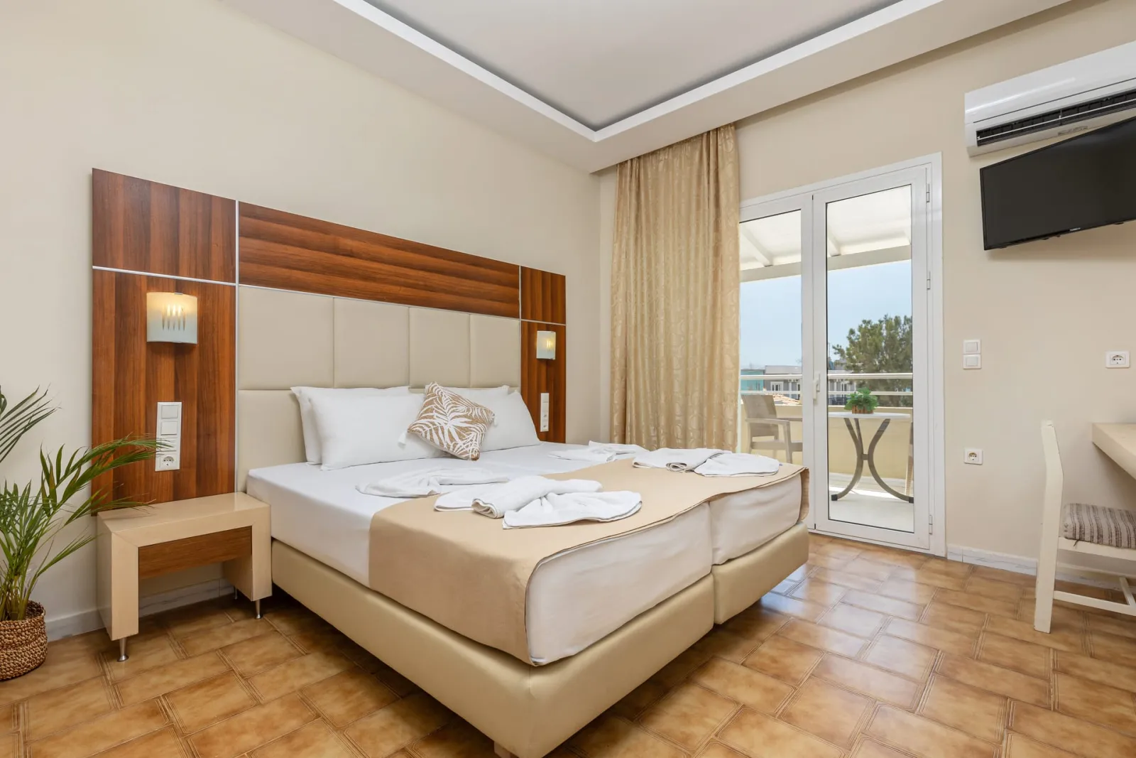 Esperia Hotel Zante, Laganas, Grčka — Superior Room with Pool View