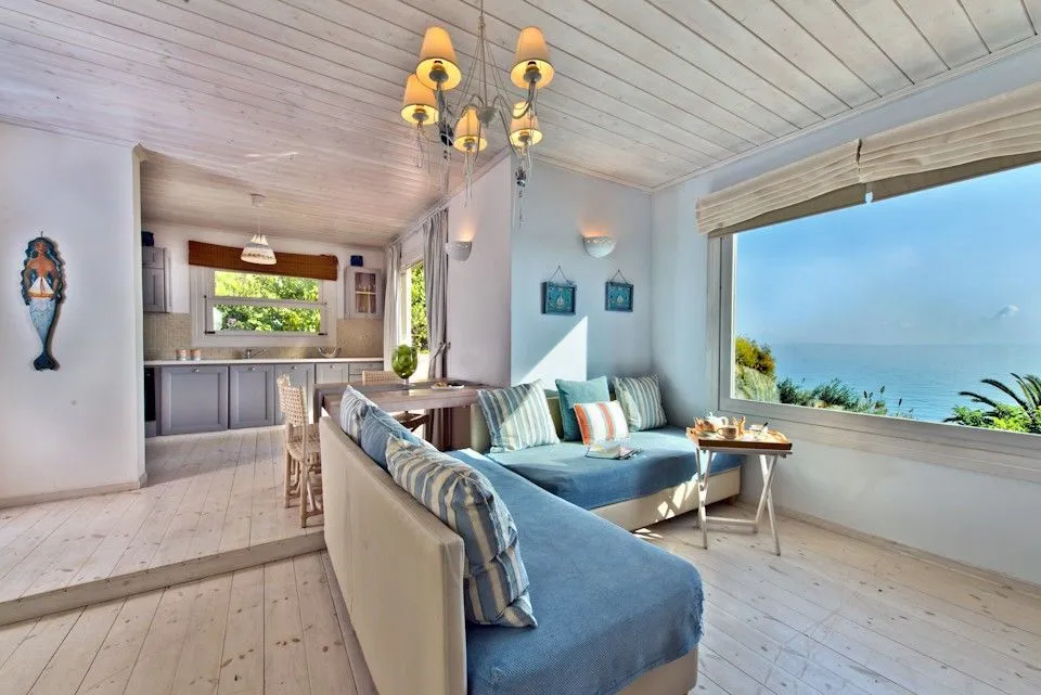 Calypso Suites & Villas Zakynthos, Alikes, Grčka — Deluxe Beachfront View Suite