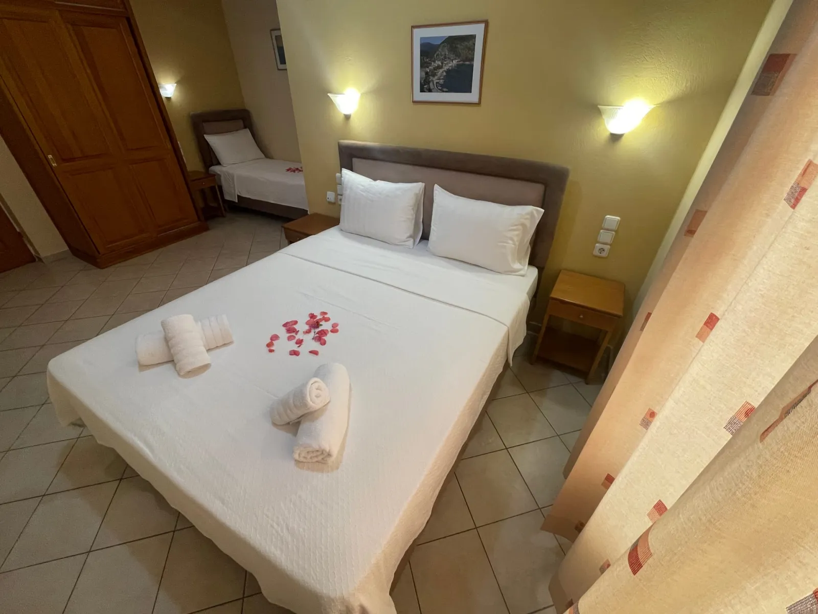 Sofia Hotel Lefkada, Nikiana, Grčka — Triple Room Mountain View