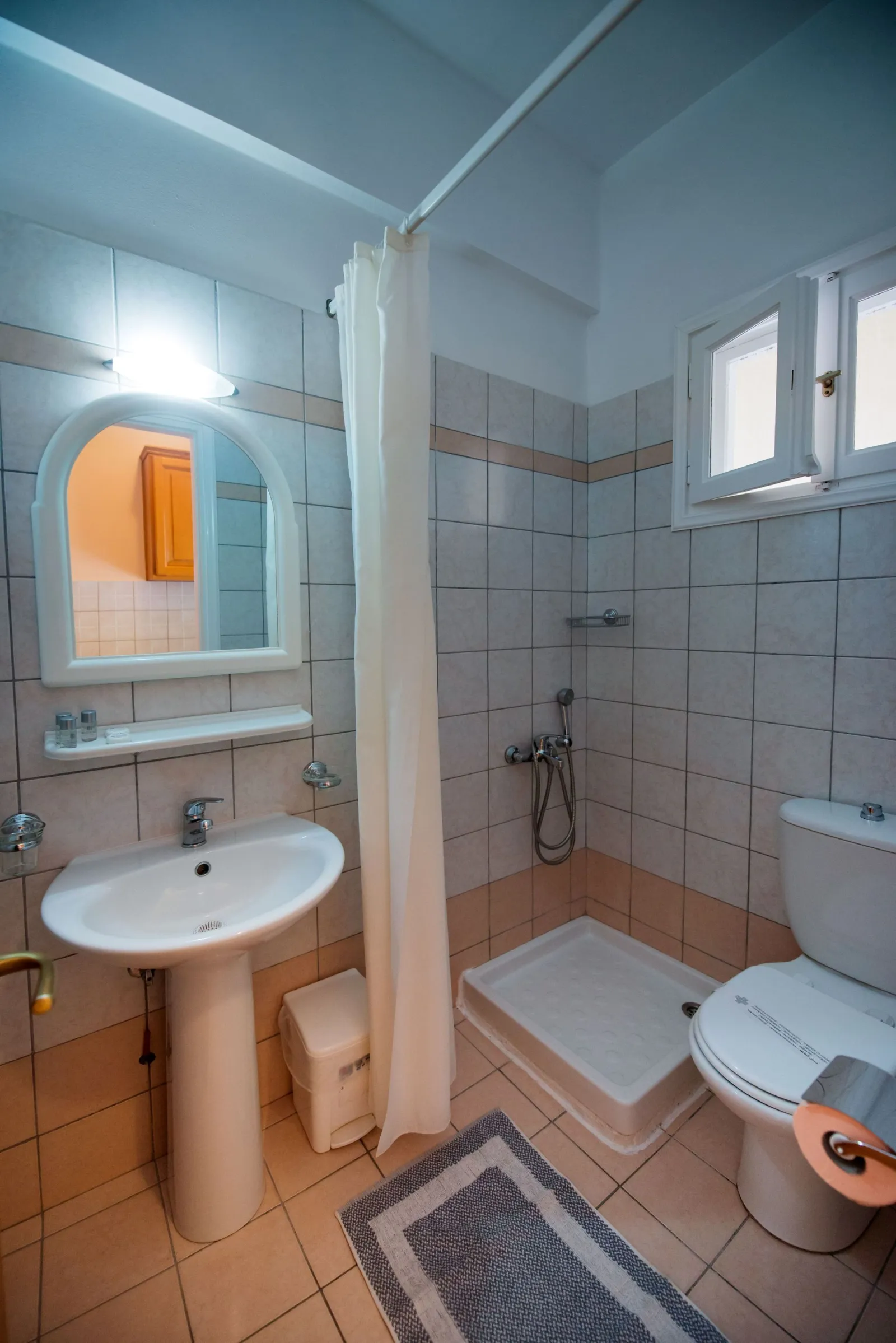 Sofia Hotel Lefkada, Nikiana, Grčka — Triple Room Sea View
