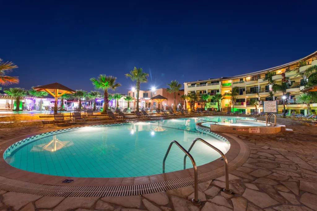 Caretta Beach Resort & WaterPark, Kalamaki, Grčka — plaža