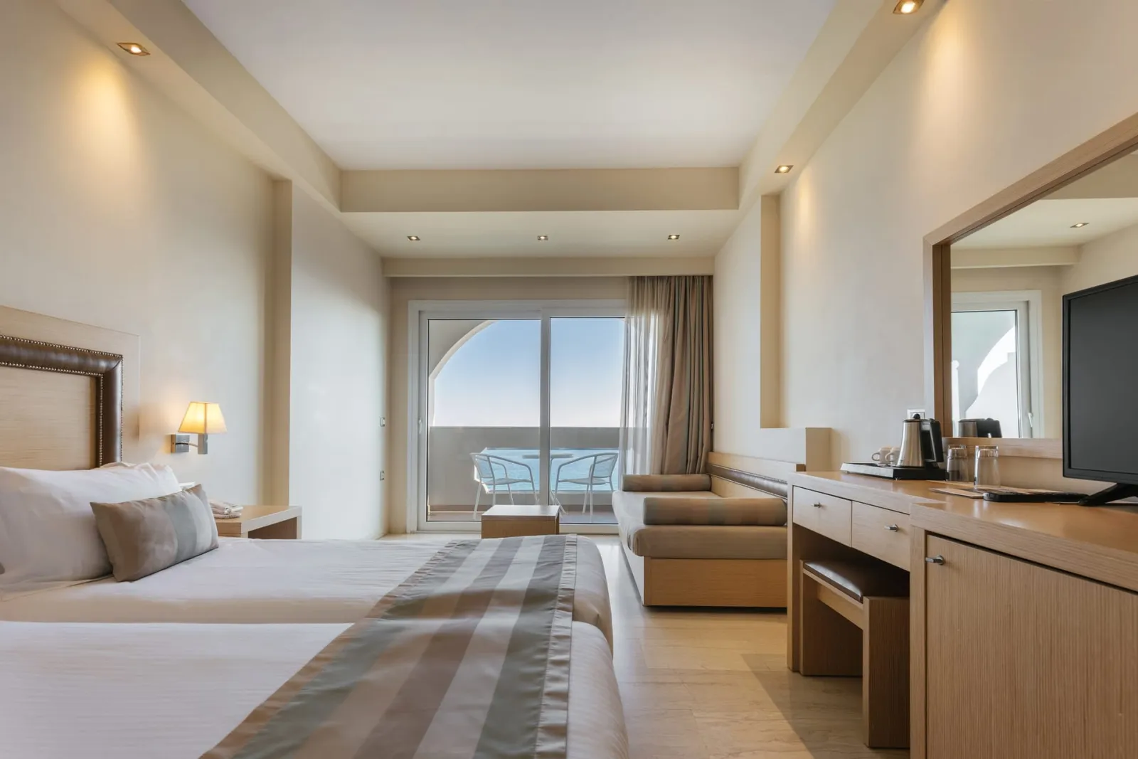 Alexandra Beach Resort & Spa, Planos / Cilivi (Tsilivi), Grčka — Comfort Room with Sea View 25m²