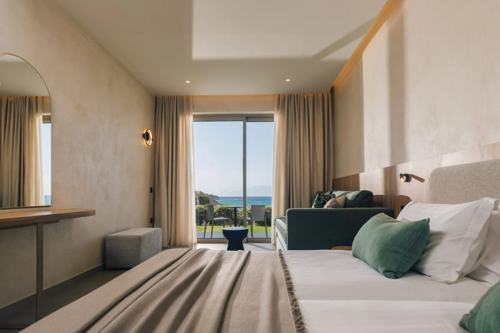 Alexandra Beach Resort & Spa, Planos / Cilivi (Tsilivi), Grčka — Deluxe Bungalow with Sea View 30 m²