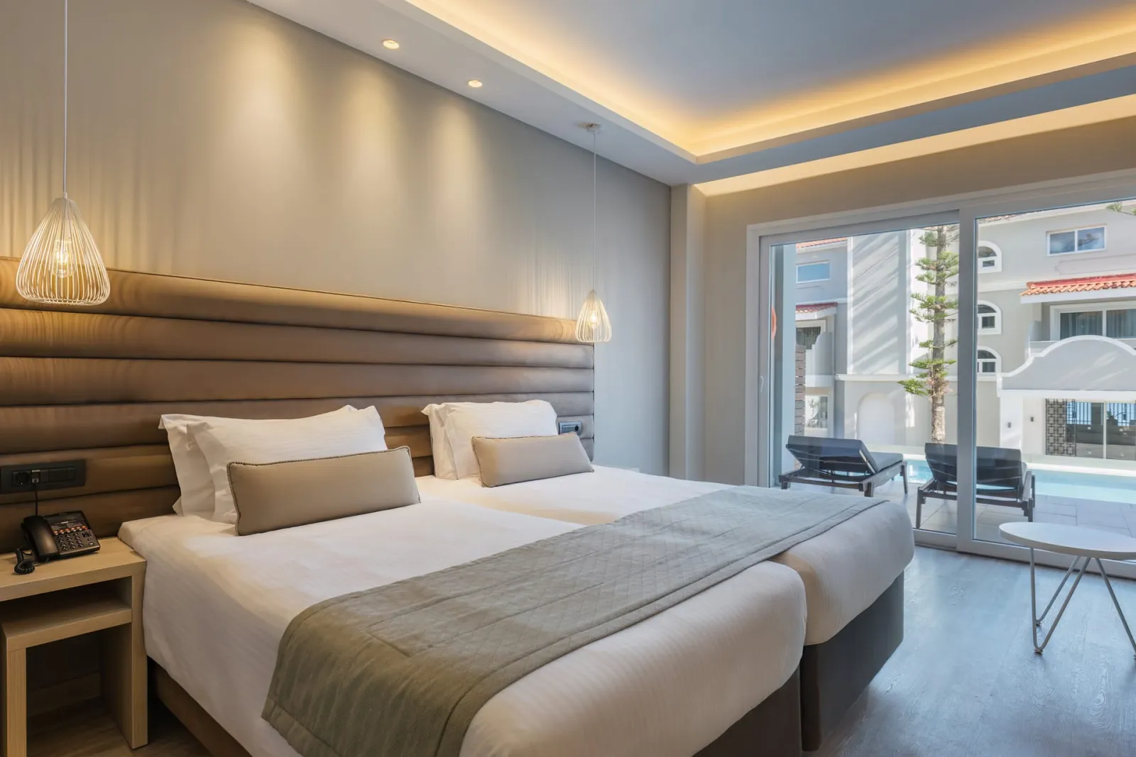 Alexandra Beach Resort & Spa, Planos / Cilivi (Tsilivi), Grčka — Superior Swim Up Room with Inland View 30m²